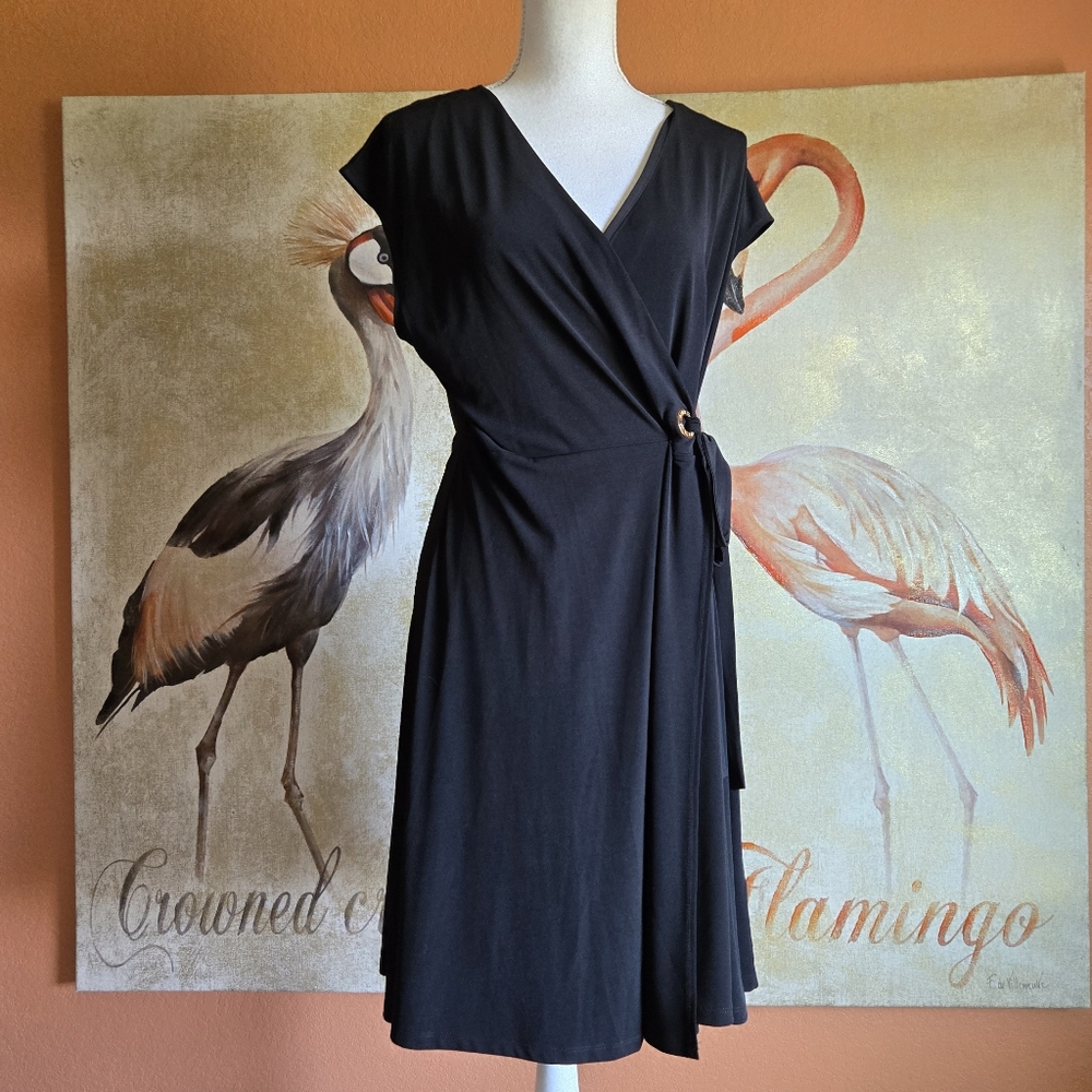 Ivanka Trump Faux Wrap LBD Dress Surplice V Neck Short Sleeves Stretch Large